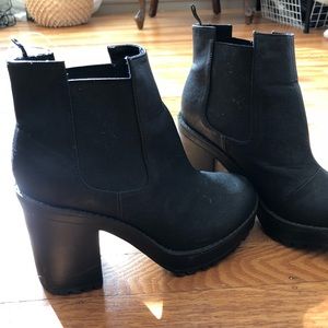 H&M black heeled boots